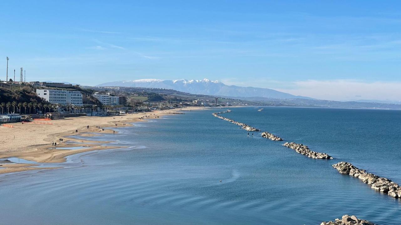 I Tre Marchi Rooms / Camera Mare Termoli Εξωτερικό φωτογραφία